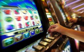 Keamanan akun dan privasi pengguna dewasa